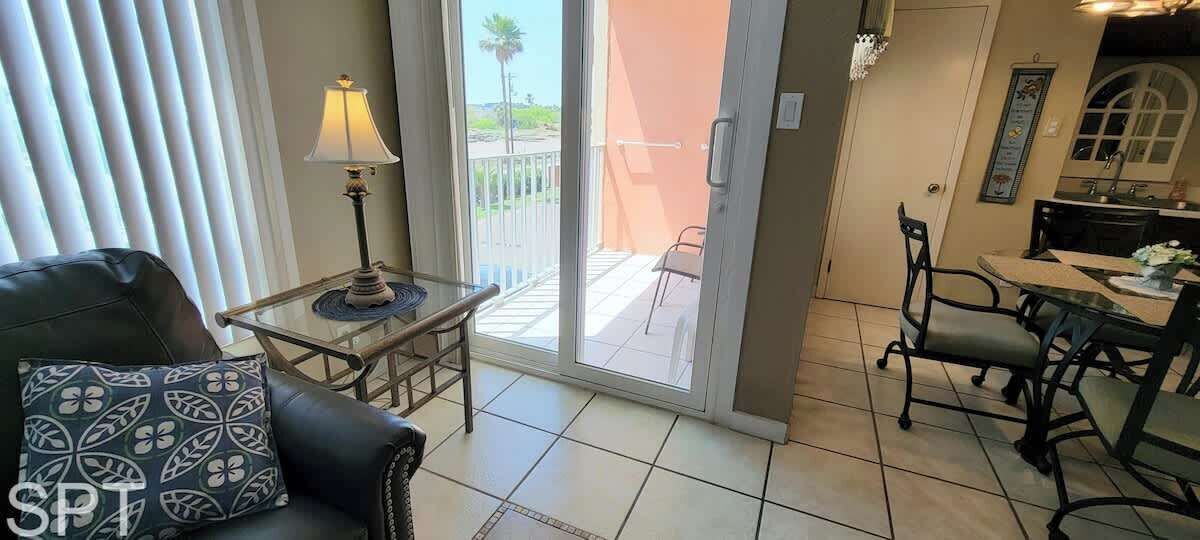 Condo, 1 Queen Bed with Sofa bed, Hot Tub | Living area | TV