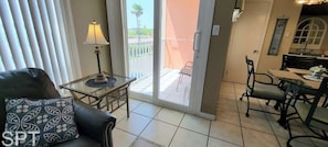 Condo, 1 Queen Bed with Sofa bed, Hot Tub | Living area