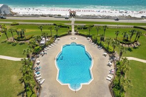 Pool - Stunning Remodel, Gorgeous Gulf Views, Private Beach - BEACH SERVICE INCLUDED (Miramar Beach)