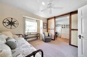 4 bedrooms, desk, iron/ironing board, travel cot