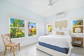 4 bedrooms, in-room safe, desk, iron/ironing board