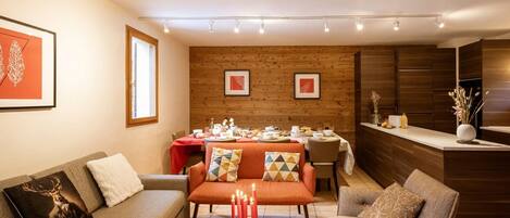 Televisión, chimenea