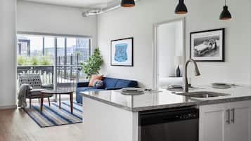 Suite, 2 Bedrooms (Designer Furnished) | Private kitchen