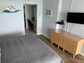 3 bedrooms, desk, iron/ironing board, free WiFi