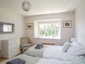 Cottage | 6 bedrooms, individually decorated, individually furnished, free WiFi