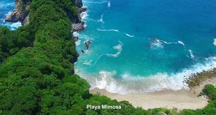 Belle villa de luxe avec plage privée donnant sur le Pacifique