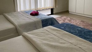 Apartemen, 2 Tempat Tidur Twin | 1 kamar tidur, Wi-Fi gratis, dan seprai linen