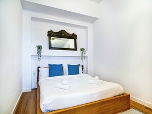 2 chambres, fer et planche à repasser, Wi-Fi gratuit, draps fournis