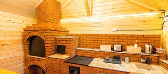 Rustic & cozy 5 bedroom Cabin - in the heart of Apuseni Mountains