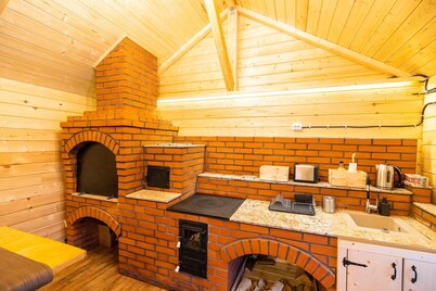 Rustic & cozy 5 bedroom Cabin - in the heart of Apuseni Mountains