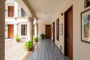Hallway - Casona 1530 (Tequila)