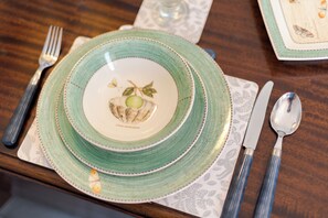 Apartment (1 Bedroom) | Private kitchen | Fridge, microwave, oven, stovetop