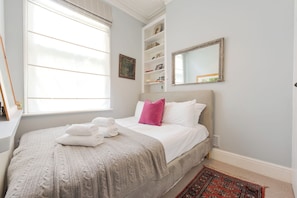 Huoneisto (1 Bedroom) | 1 makuuhuone, ylelliset vuodevaatteet