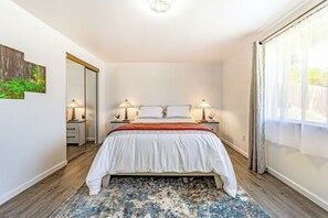 2 habitaciones, tabla de planchar con plancha y wifi gratis 