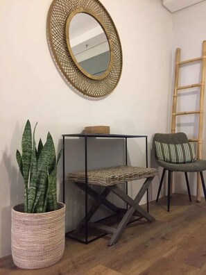 Departamento básico, 2 camas Queen size | Interior