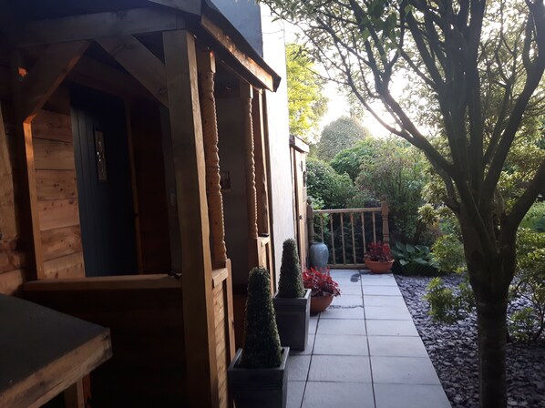 Balcony - Ever Wanted to go off Grid,then This is for you (Sutton Coldfield)