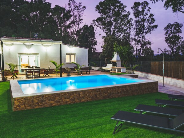 Pool - Cubo's Casa Rural Finca Armonia / private pool / air conditioning / fiber optics / free wifi (Alhaurín el Grande)