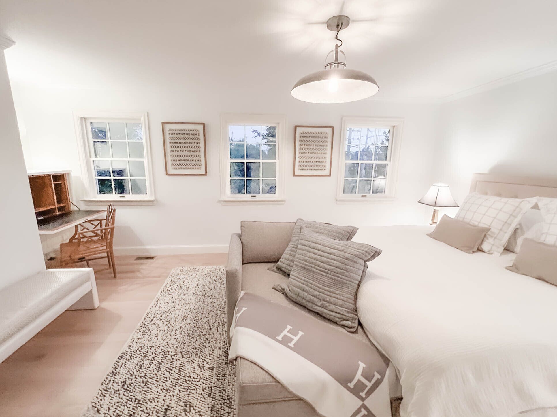 5 Schlafzimmer, Schreibtisch, Bügeleisen/Bügelbrett, kostenloses WLAN