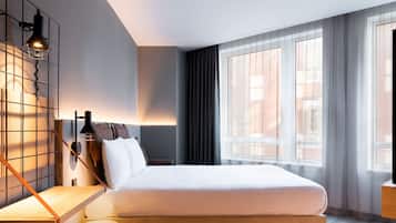 Habitación, 1 cama Queen size, para no fumadores | Escritorio, tabla de planchar con plancha, wifi gratis y ropa de cama