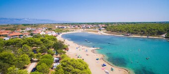 Cozy vacation home with whirlpool and roof terrace