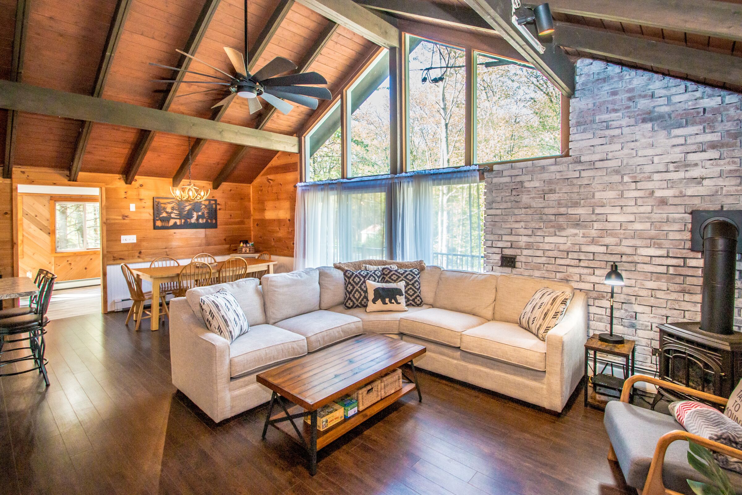 Téléviseur connecté, foyer, jeux vidéo