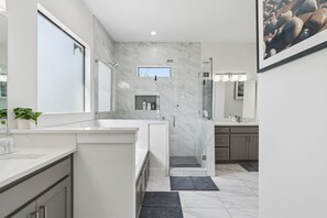 Combined shower/bathtub