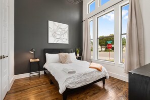 4 bedrooms, free WiFi