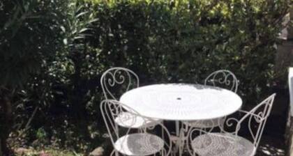 Villa Rez de jardin Ă 100m du centre historique