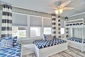 9 chambres, fer et planche à repasser, lit parapluie, Wi-Fi gratuit