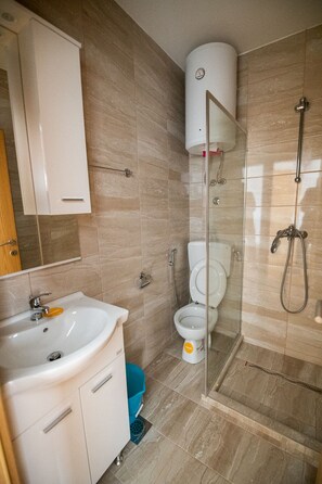 Bathtub