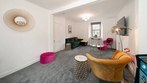 Living area - The Palm - Eclectic Bliss (Broughty Ferry, Dundee)