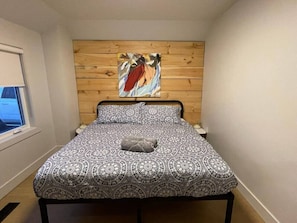2 bedrooms, desk, free WiFi, bed sheets
