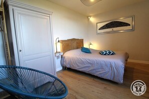 2 bedrooms, iron/ironing board, travel cot, free WiFi