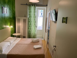 Standard Double Room, Ensuite, Courtyard View (Verdiana) | Interior - B&B Antichi Riverberi in Station (Salerno)