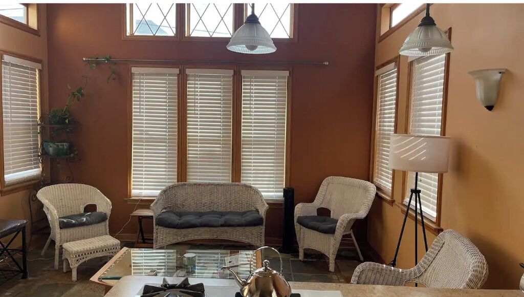 2 多间卧室、WiFi