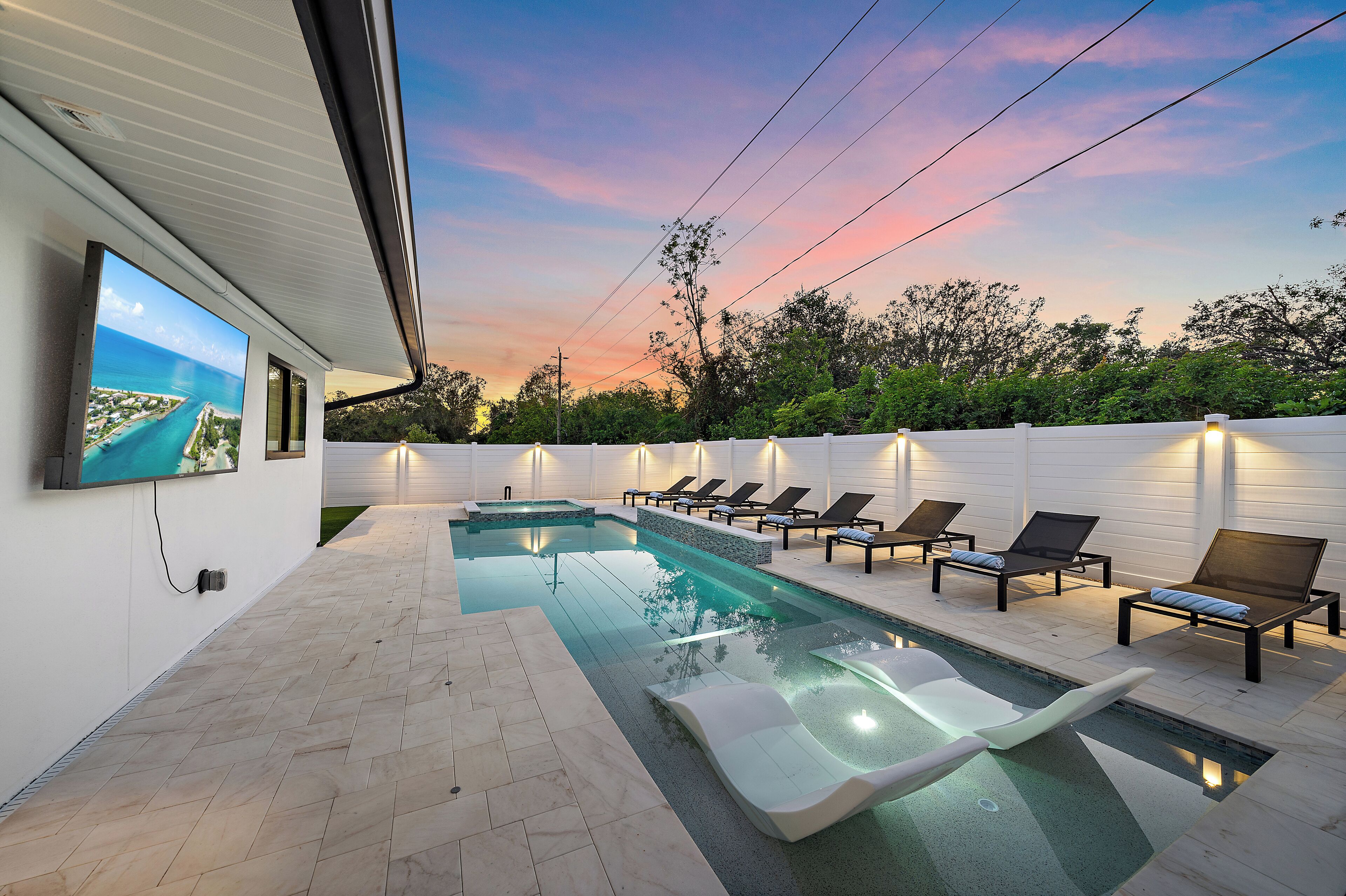 Udendørs pool, opvarmet pool