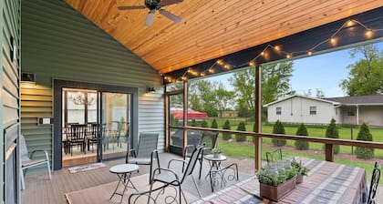 4Bed 3.5Ba Cozy New Construction! Close to Lake Geneva!