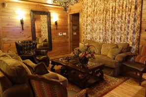 Bøker og stereoanlegg