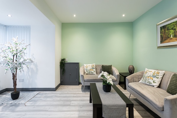 Casa, baño privado, vista a la ciudad | Lounge