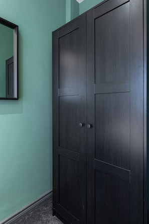 Casa, baño privado, vista a la ciudad | 2 habitaciones 