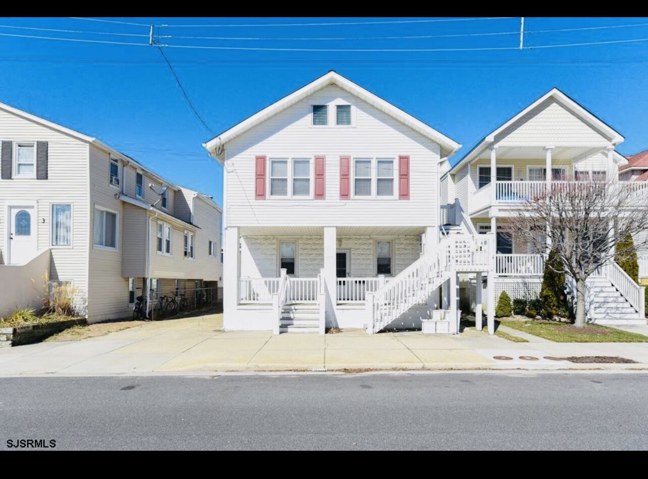 3 Bedroom First Floor Home (walk to beach, boardwalk, and downtown)
