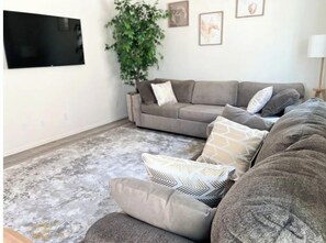 Living area - Brand new Luxury 4 bedroom home close to the beach (Santa Paula)