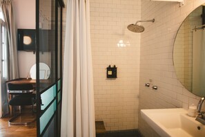 Hair dryer, towels, shampoo