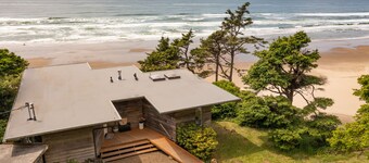 Beachfront Near Hug Point | Views w/ Grill & Outdoor Dining Area  | Sunset Cove