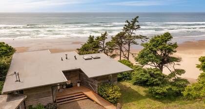 Beachfront Near Hug Point | Views w/ Grill & Outdoor Dining Area | Sunset Cove