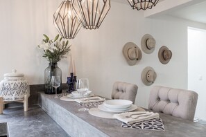 Apartamento superior | Servicio de comidas en la habitación