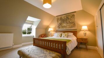 Cottage | 3 bedrooms, individually decorated, individually furnished, free WiFi