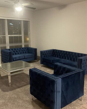 Smart TV - lovely1bedroom loft (Atlanta)