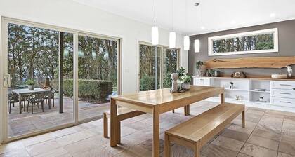 6 Star eco home with spectacular view.