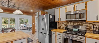Spacious home minutes from Gunstock and Lake Winnipesaukee